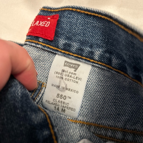 Levi’s 550 Relax Tapered Jeans - Picture 2 of 3
